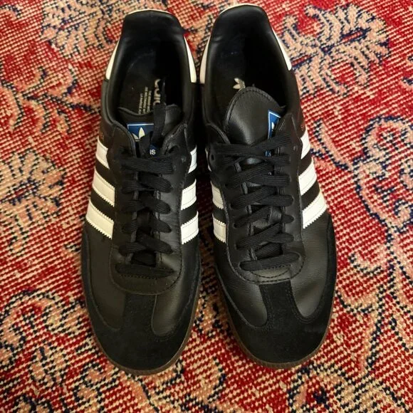 adidas Samba OG shoes in black with white stripes - Picture 2 of 4